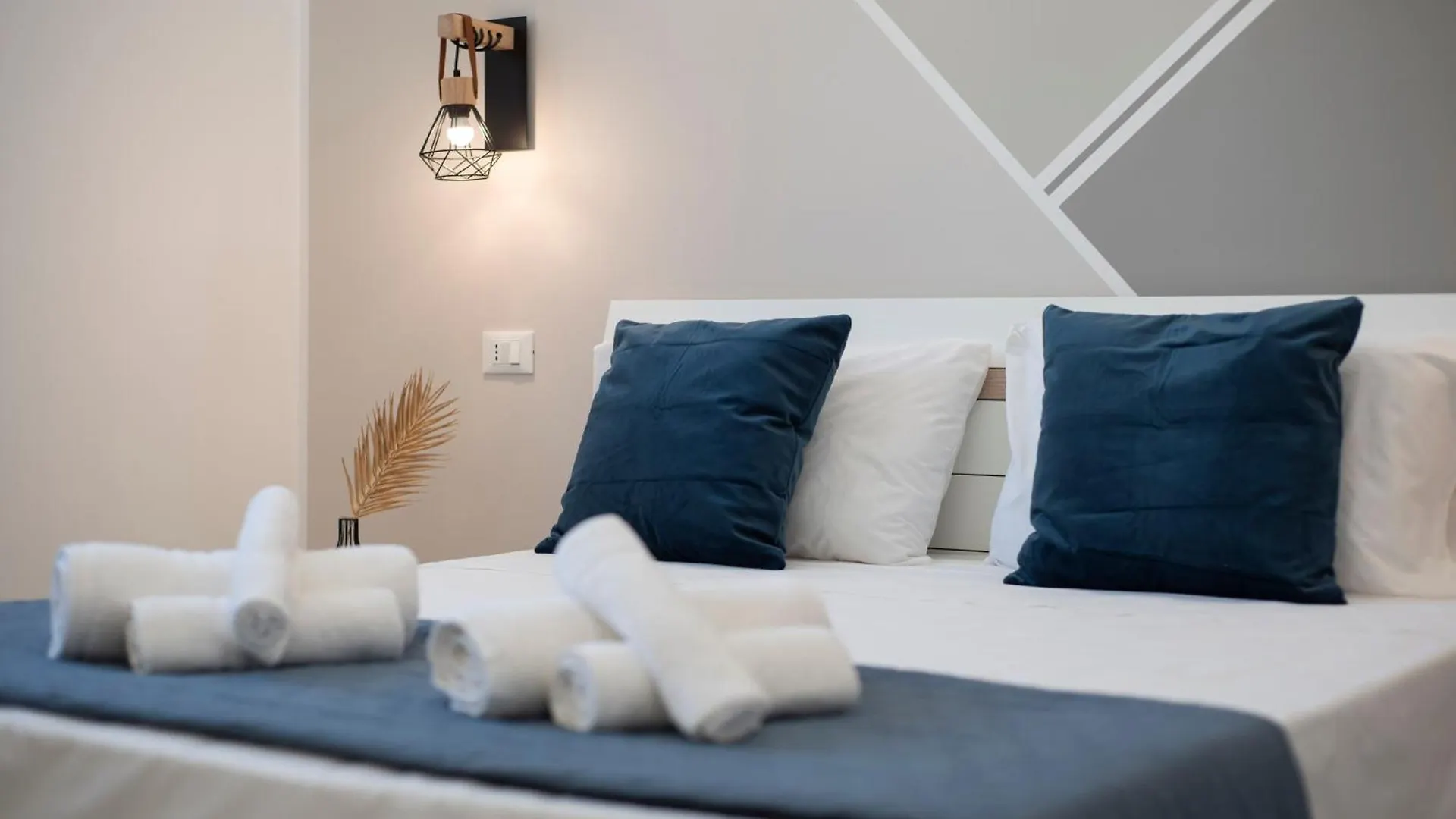 Bed And Breakfast Da Francesca Castelluzzo 0*,